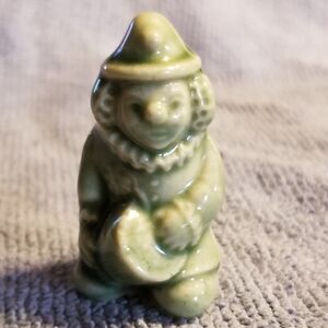Vtg Red Rose Tea Wade Whimsies Ceramic Porcelain Circus Green Clown Figurine